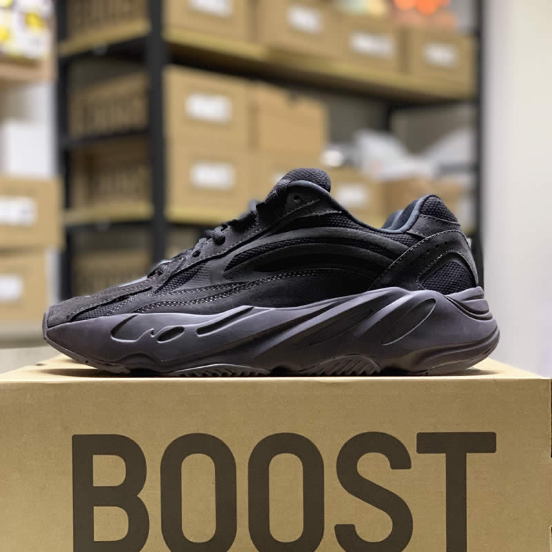 Yeezy Boost 700 V2 Vanta Black Fu6684 (1) - newkick.app